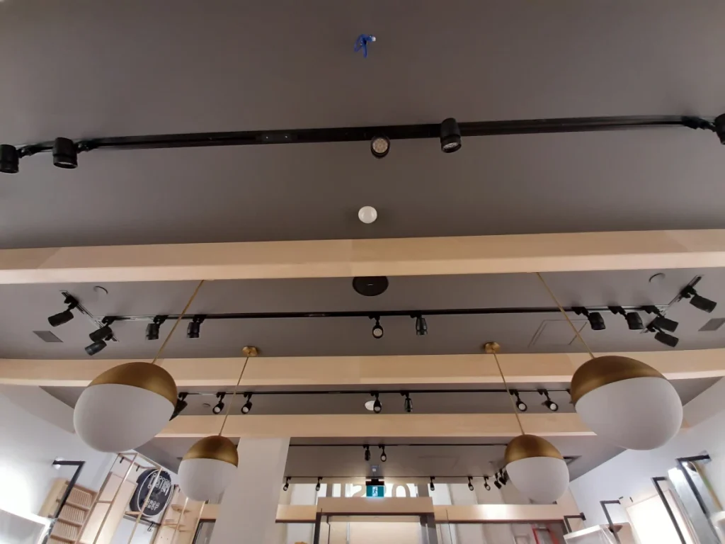 Lighting Installtion Handyman Mississauga Contracting